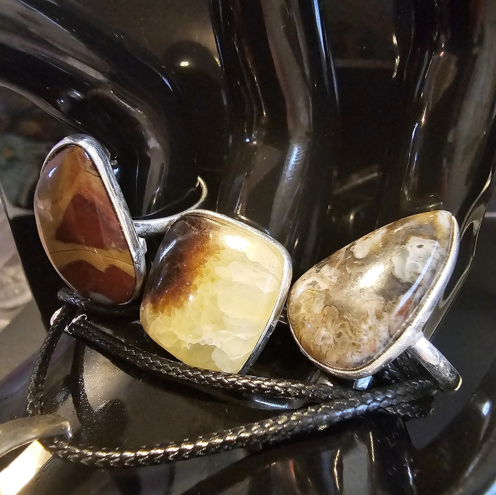 A new lot rings DIFERENT PRICES sizes, shapes,stones,colors,  etc..ASK ME!!! - Picture 13 of 17